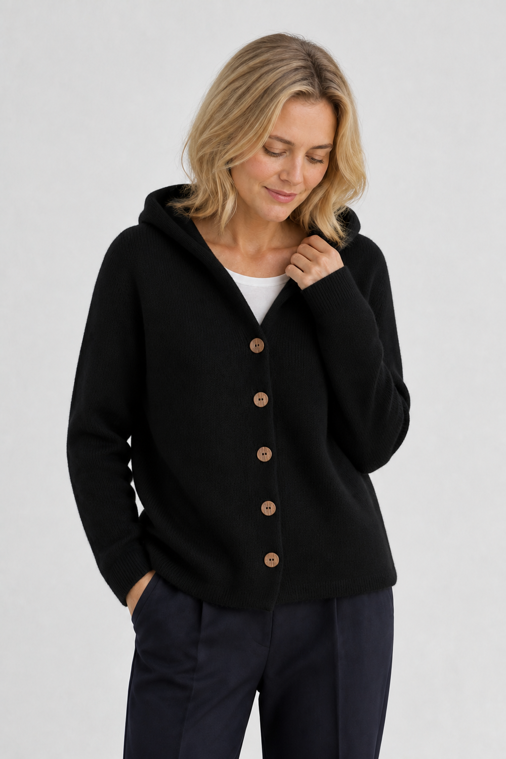 Feiner Cardigan mit Hoodie