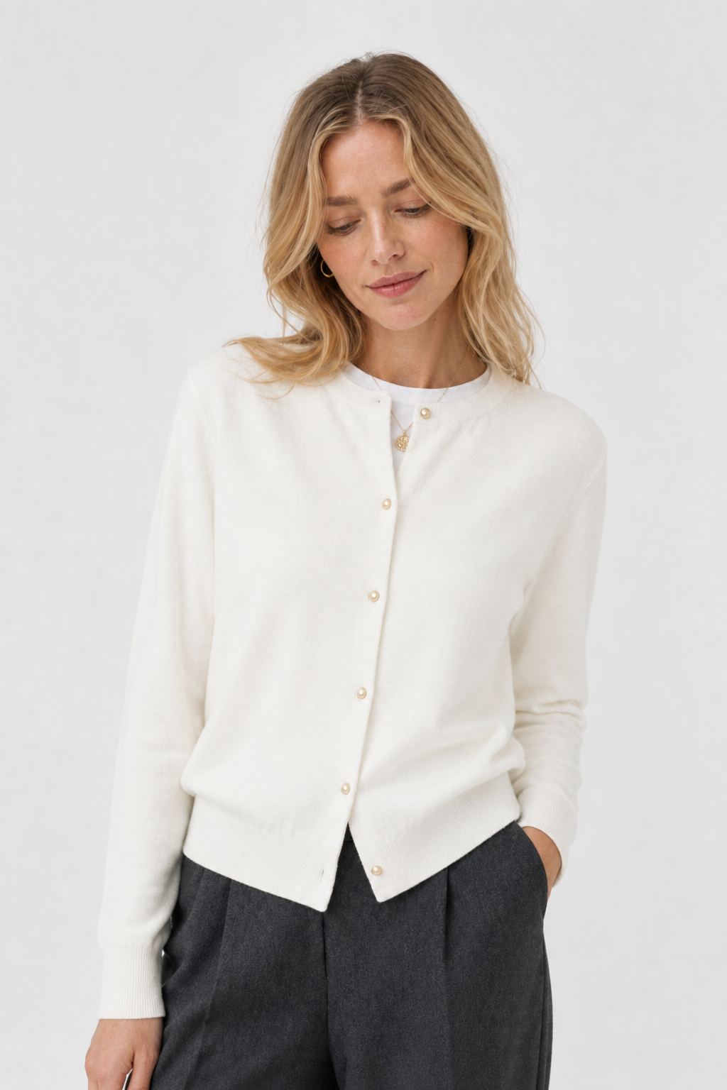 Feiner Strickcardigan mit Knopfleiste