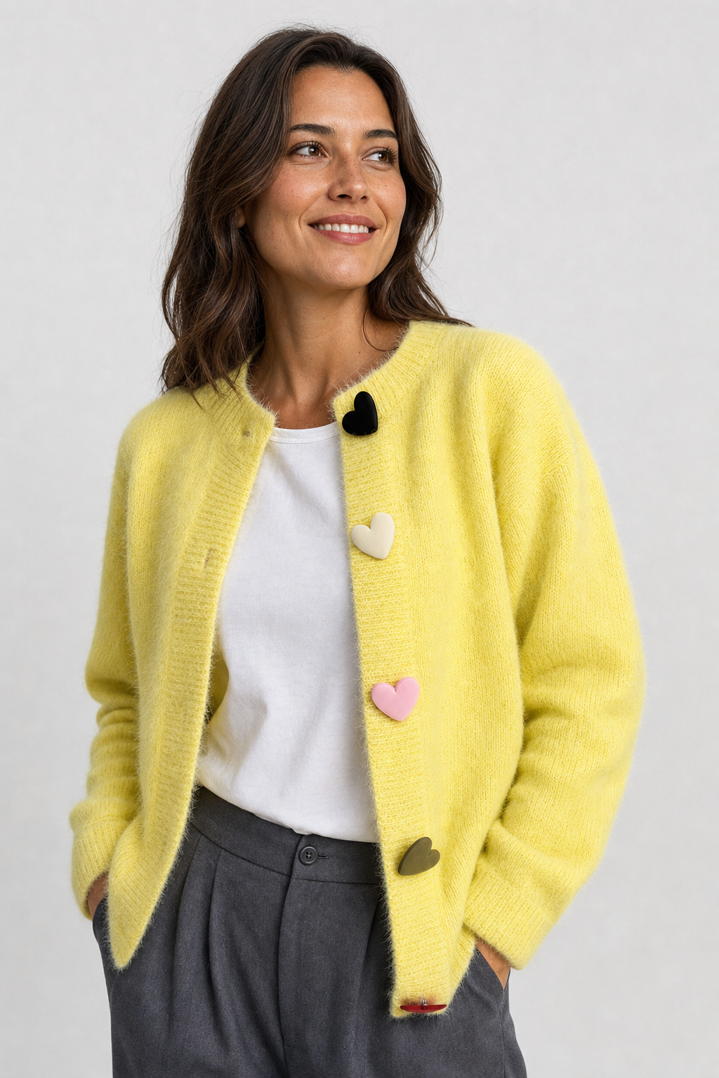 Strickcardigan mit Herzknöpfen