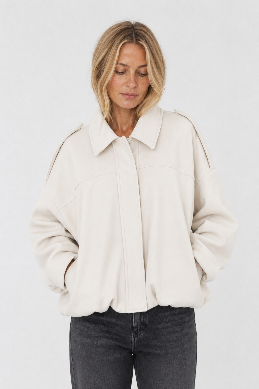Oversized Bomberjacke in Wildlederoptik
