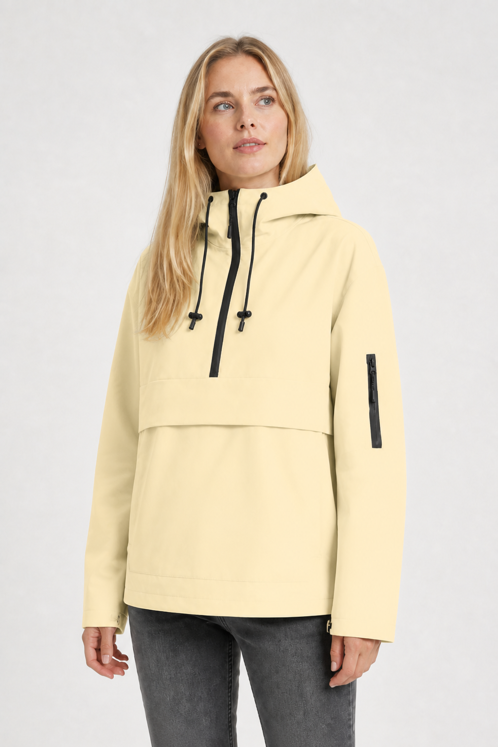 Wind- und Regenjacke mit Kapuze
