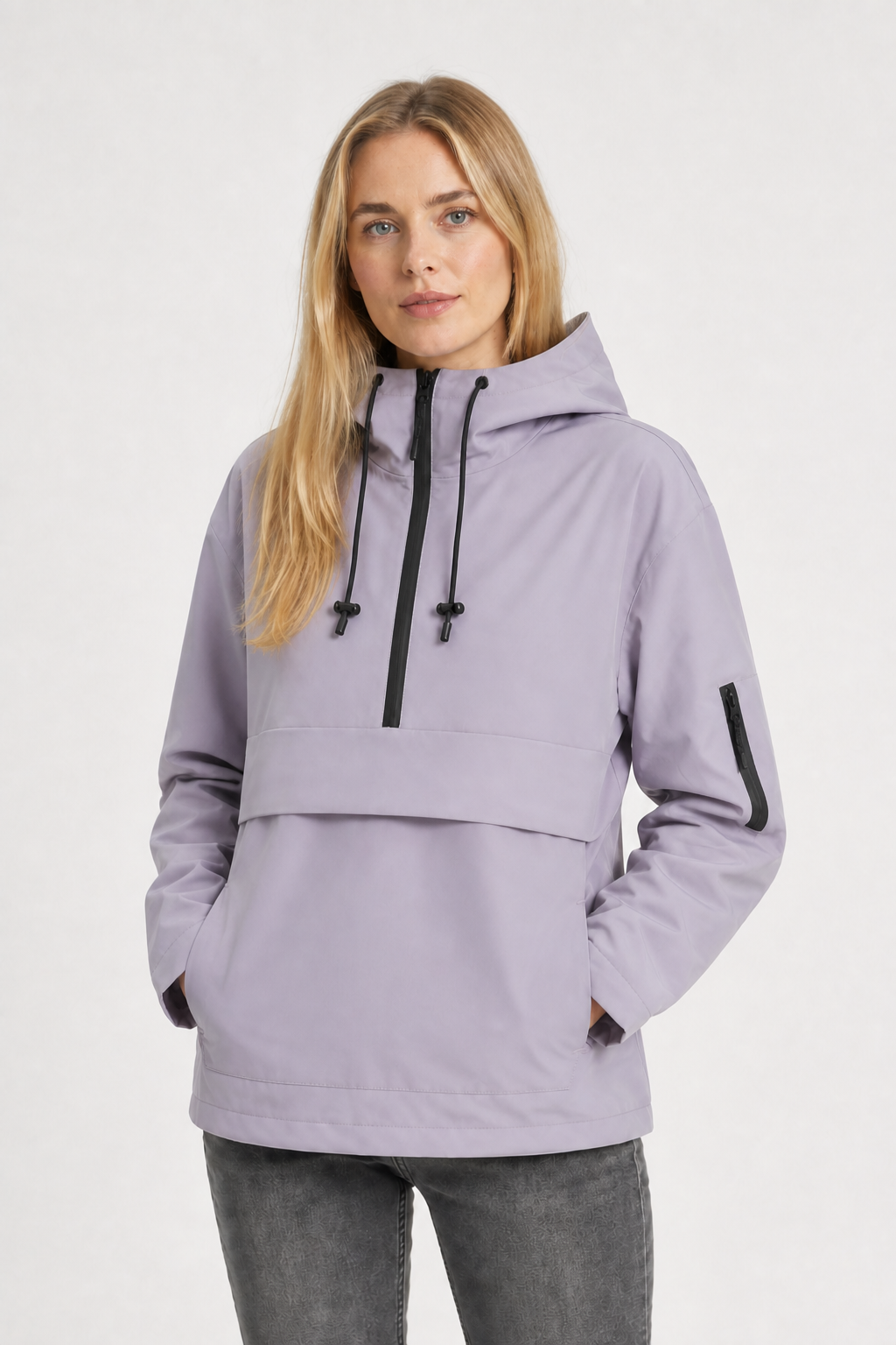 Wind- und Regenjacke mit Kapuze