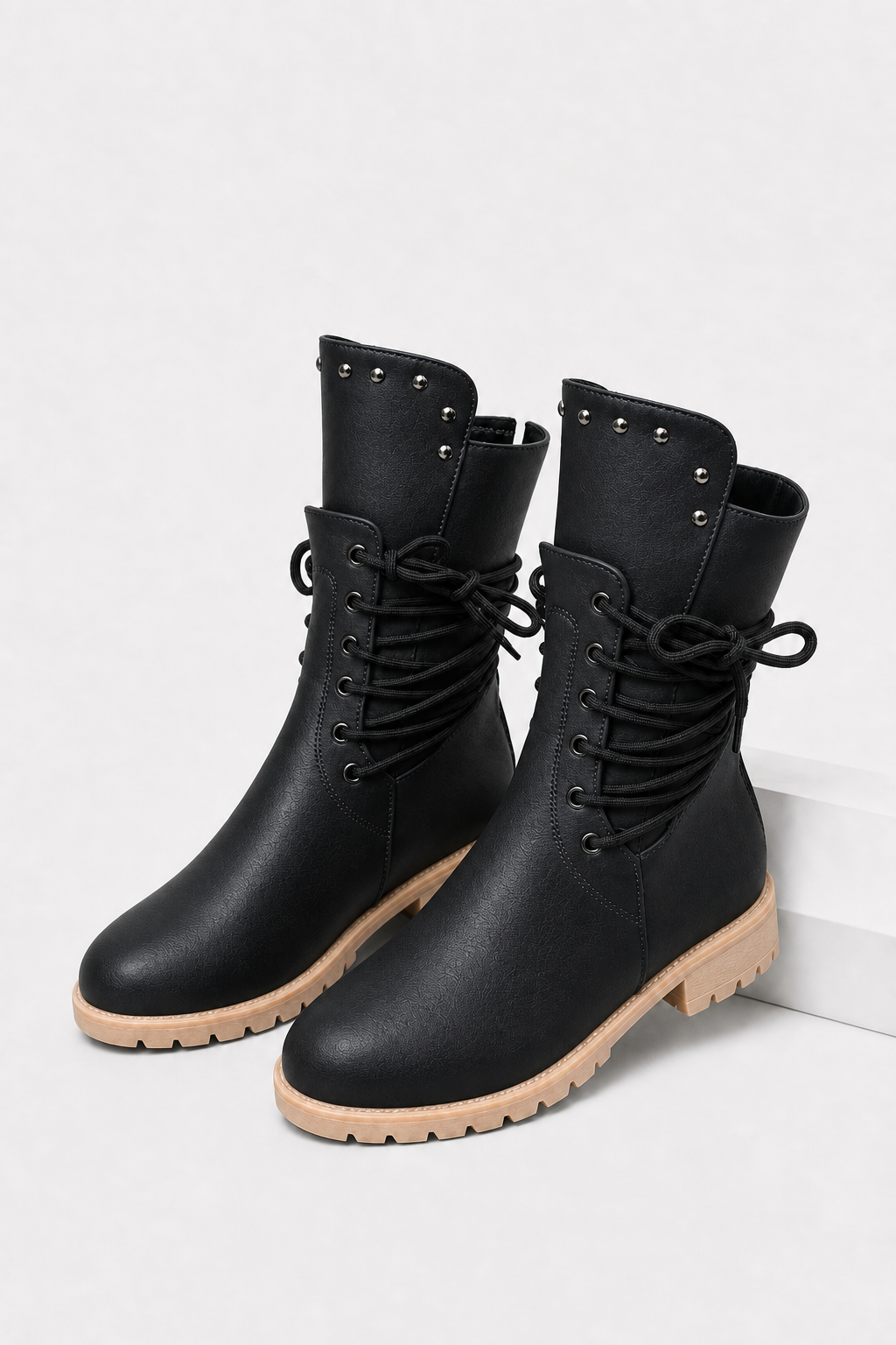 Stiefeletten mit seitlicher Schnürung